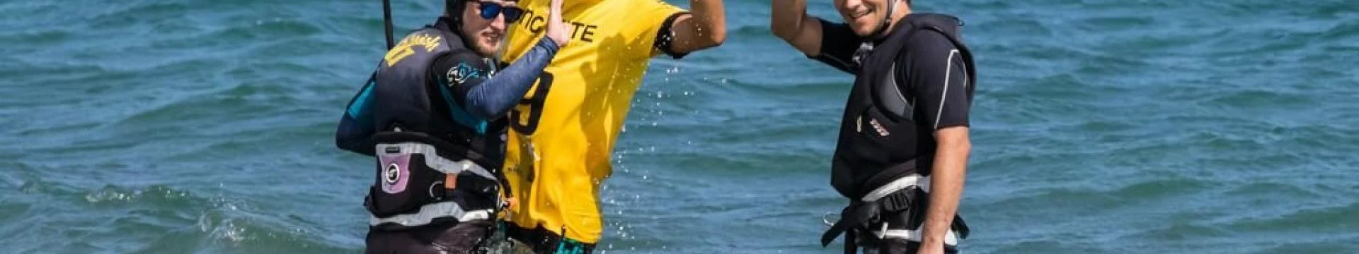 Kahuna Surfhouse Hero